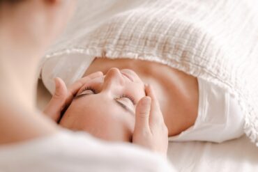 Ontdek hoe cupping massage je buik kan helpen!